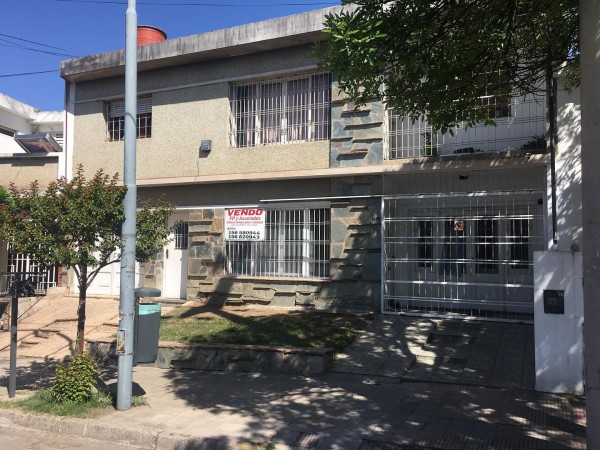 EXCELENTE CASA A LA VENTA EN  BV SAN JUAN 1589 - B° PASO DE LOS ANDES 
