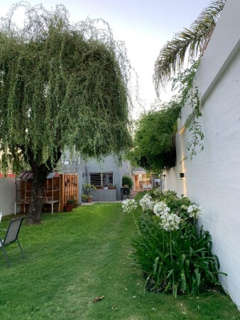 CASA EN VENTA - GRANJA DE FUNES