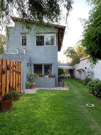 CASA EN VENTA - GRANJA DE FUNES